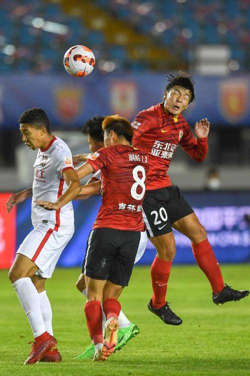 od体育官方登录入口-长春亚泰主场惨败，球队进攻防守皆需改进