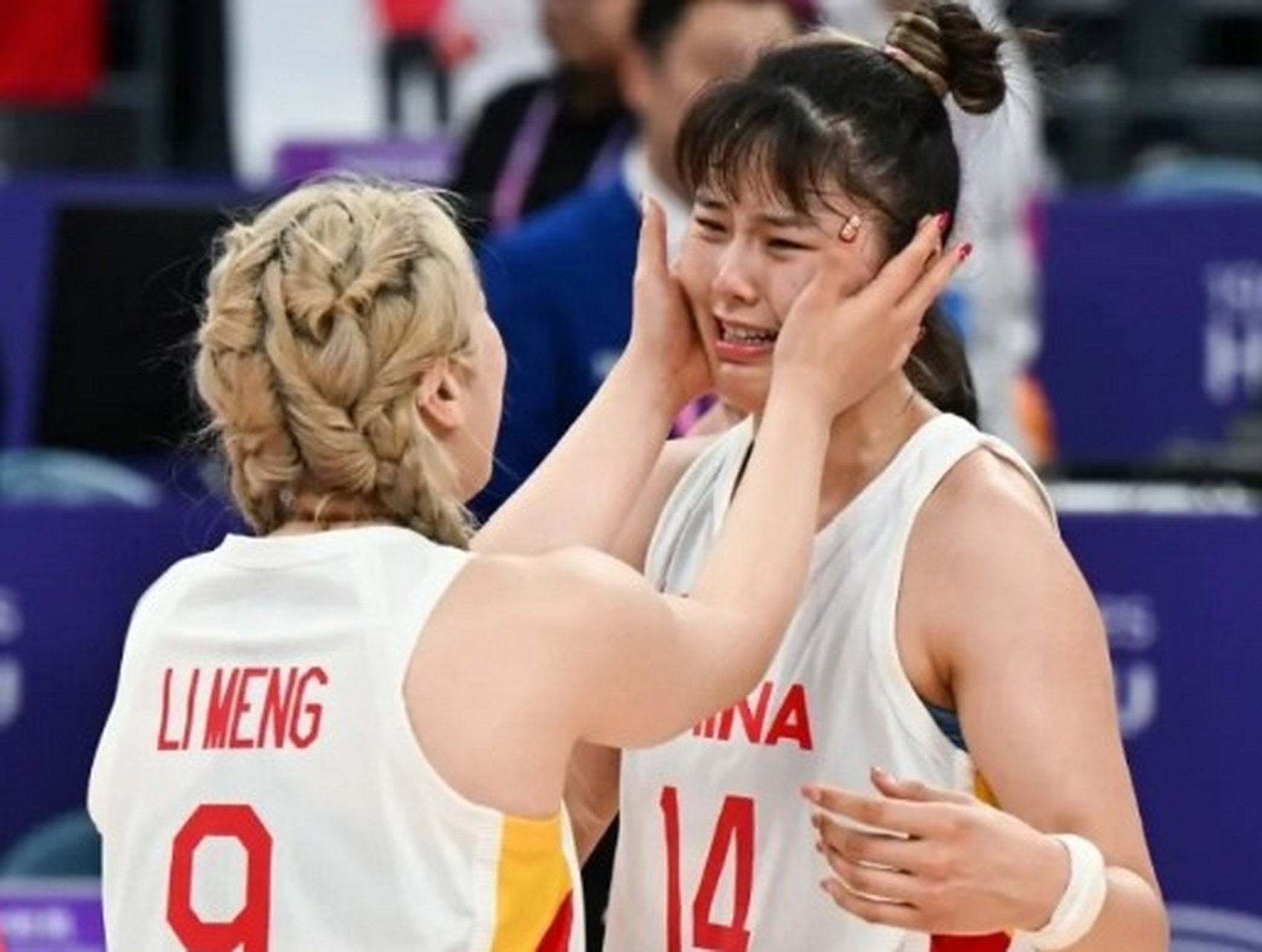 od体育网站-包含欧亚梦幻：土耳其女篮才子四战大赢的词条