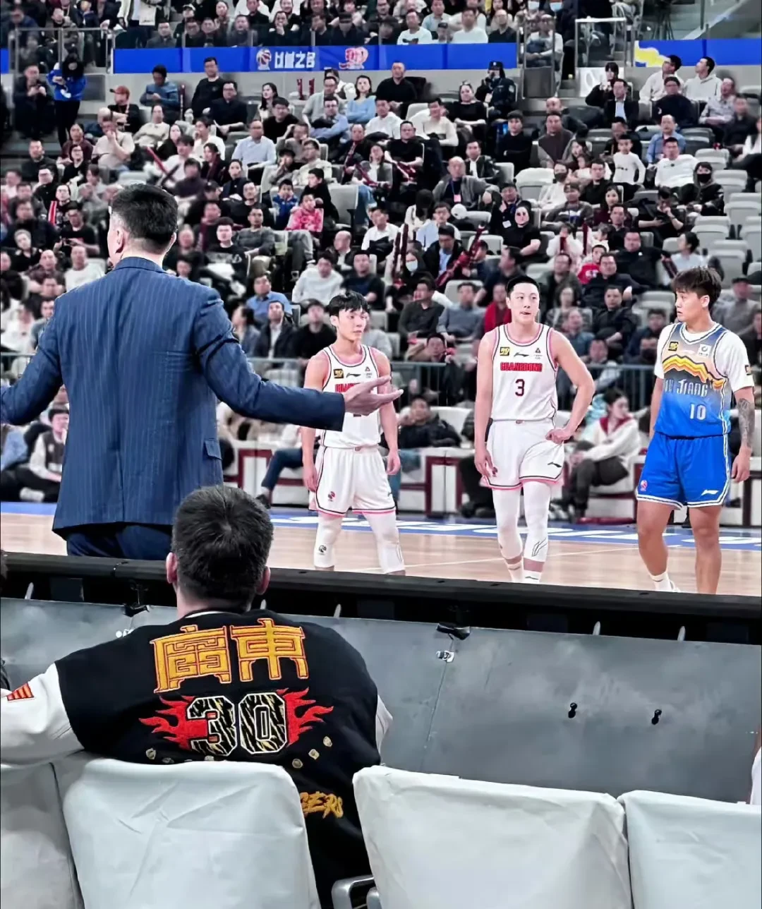 广东宏远以客场2比1胜东道主湖南湘涛的简单介绍