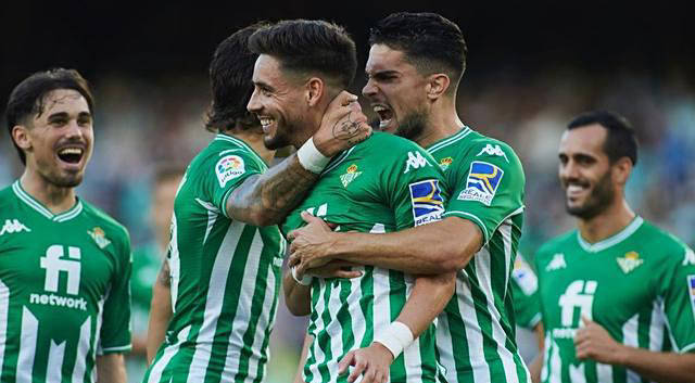 争夺冠军之路岌岌可危，谁能胜出？的简单介绍