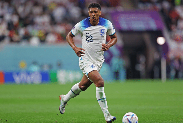 包含世界级豪门齐聚，强强对话掀起热潮的词条