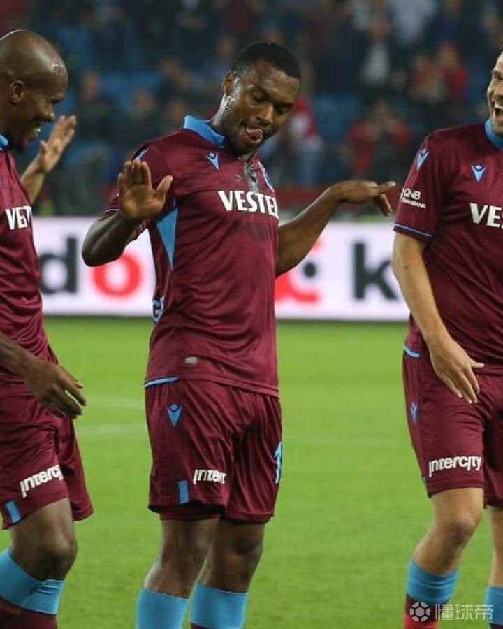 效尔立城都系，外组球助前方夺赛斩巴一