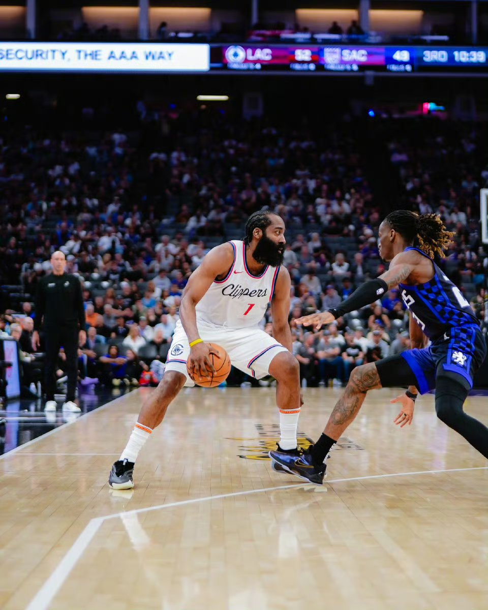 od体育app下载地址-快船不敌国王，遭遇六连败